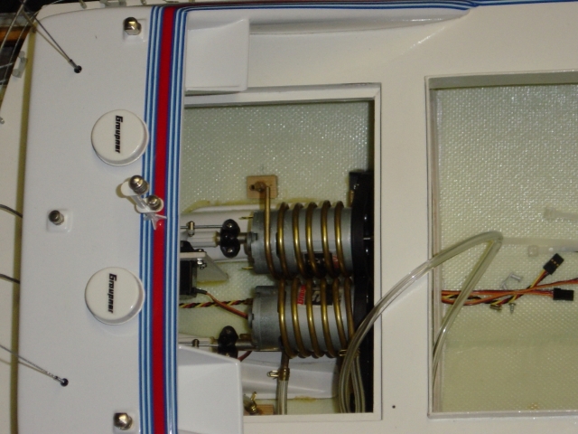 maquette-azimut-talantic-challenger-moteurs-installes-a-bord