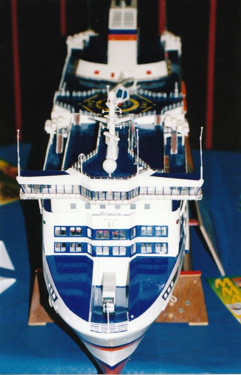 maquette-ferry-normandie-vue-avant