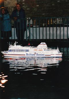 maquette_ferry_normandie_en_navigantion_2